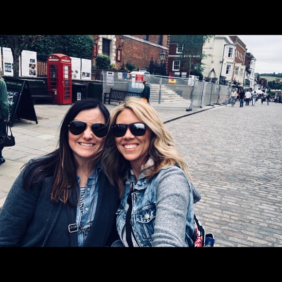 Meet your Posher, Andrea - Picture 3 of 3